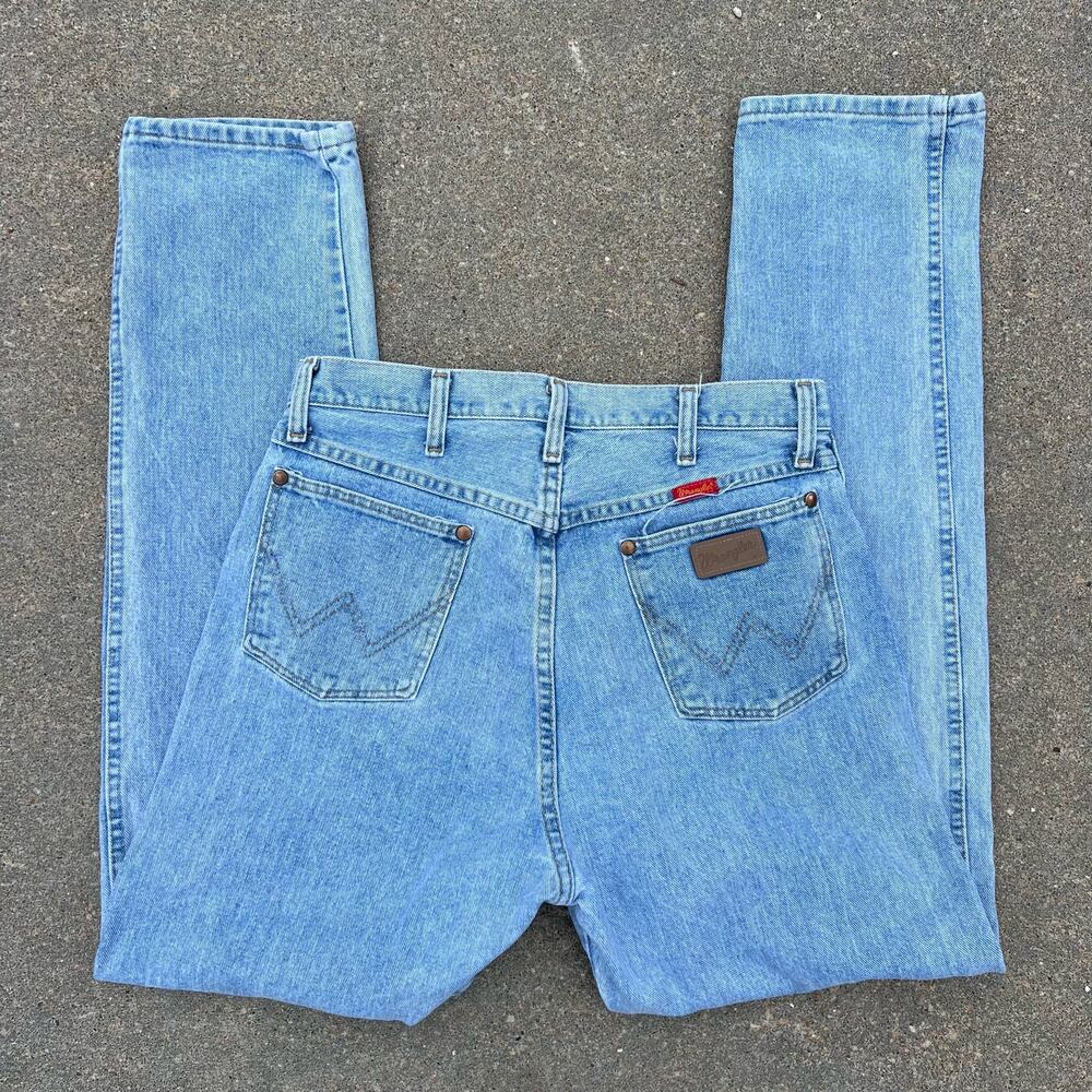 Ladies 90s Wrangler Light Wash High Rise Wedgie Fit Taper Leg Jeans 14MWZ 13x32